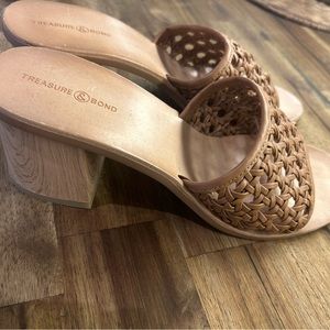 Nordstrom brand Treasure & Bond sandals, never worn size 8